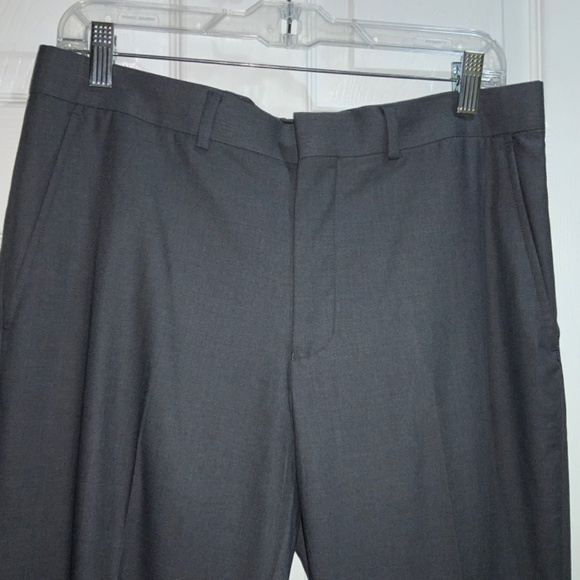 Kenneth Cole Reaction grey dress slacks Sz 32x32 flat front belt loops pockets - Picture 2 of 7